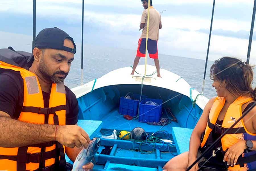 Fishing and Dolphin Watching Tours - Mirissa